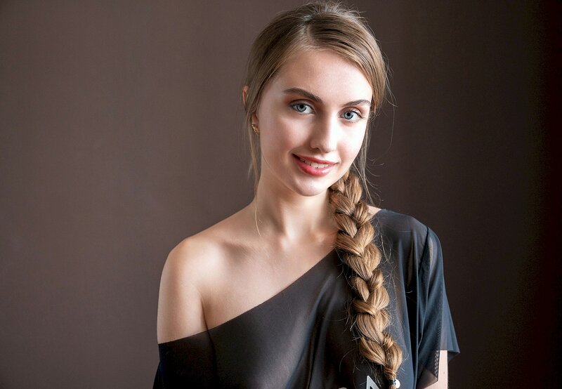 Людмила, 22 года, 2 размер груди